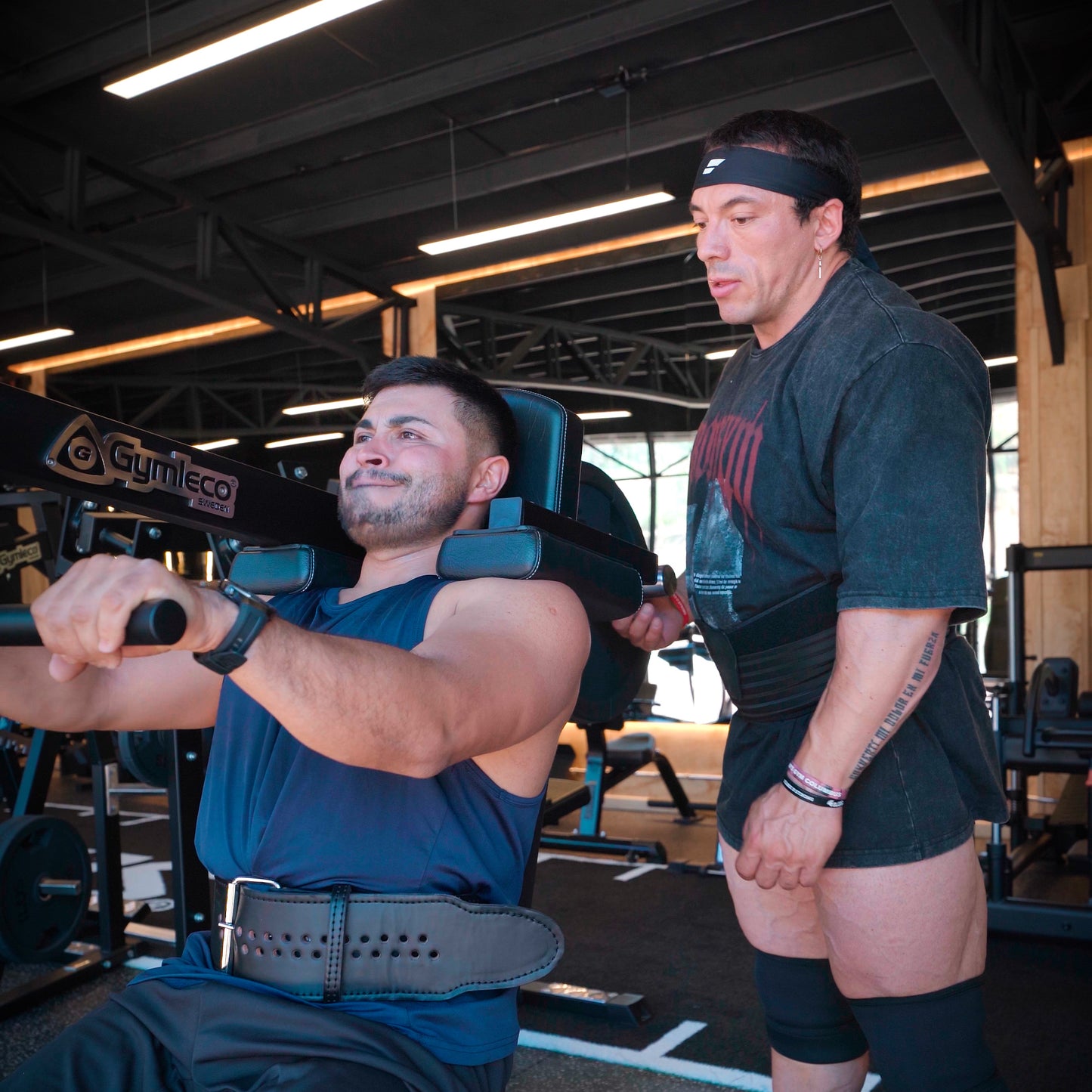 Entrena conmigo: Vive la Experiencia de Entrenar como un Profesional